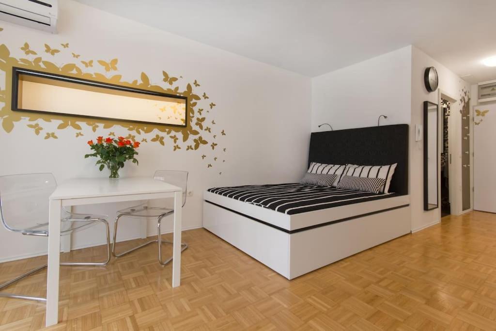 Gorgeous Central Flat With Garage Ljubljana Exteriör bild