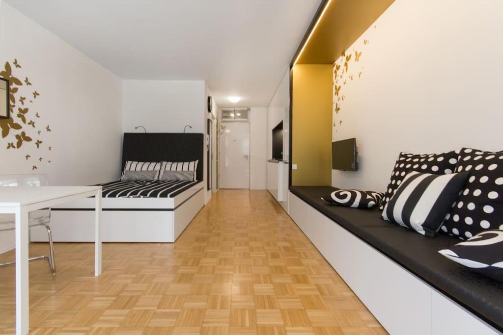 Gorgeous Central Flat With Garage Ljubljana Exteriör bild